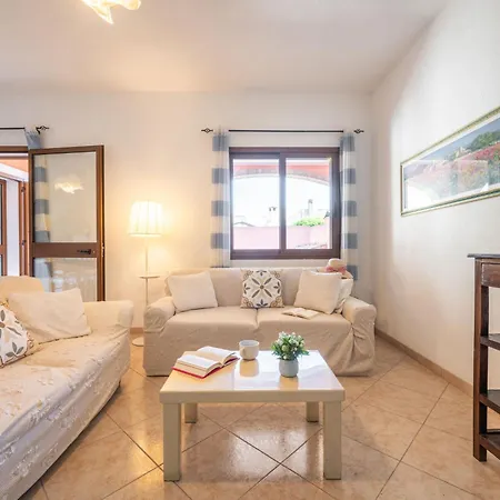 בית נופש Rosy By Interhome